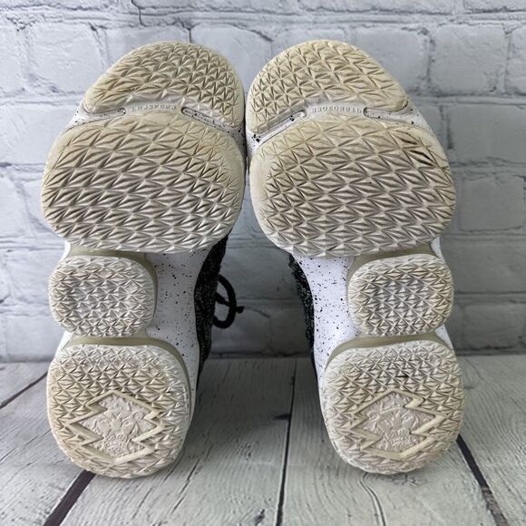 Nike Zoom Lebron XV 15 “Ashes” Black Oreo GS Size 3.5Y 922811-002 - Picture 10 of 12